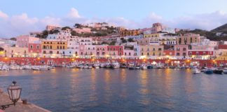 Pontinische Inseln: Italienisches Inselparadies im Tyrrhenischen Meer